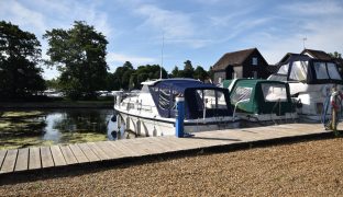 Wroxham - Mooring plot