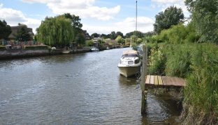 Beccles - Mooring Plot