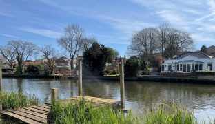 Beccles - Mooring Plot