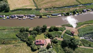 Ludham Bridge - 2 Bedroom Detached cottage