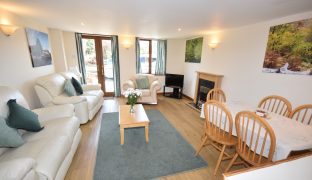 Wayford Bridge - 14 Bedroom Holiday Cottages