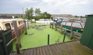 Brundall - Mooring plot