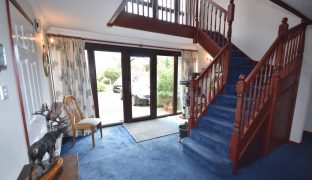 Stokesby - 5 Bedroom Detached house