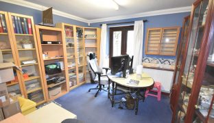 Stokesby - 5 Bedroom Detached house