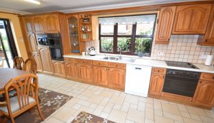 Stokesby - 5 Bedroom Detached house
