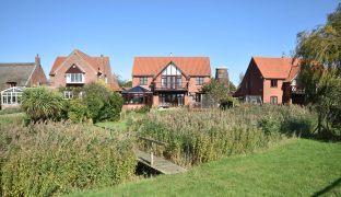 Stokesby - 5 Bedroom Detached house