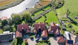 Stokesby - 5 Bedroom Detached house