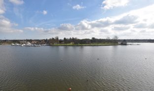 Oulton Broad - 2 Bedroom First floor apartment