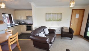 Horning - 2 Bedroom First floor apartment