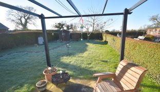 Repps with Bastwick - 1 Bedroom Semi-detached bungalow