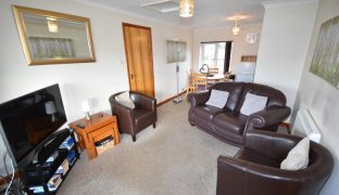 Horning - 2 Bedroom First floor apartment