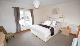 Horning - 2 Bedroom First floor apartment