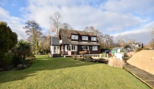 Hoveton - 4 Bedroom Detached house