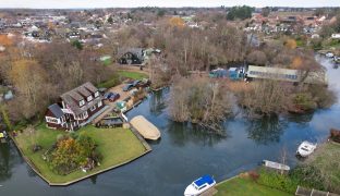 Hoveton - 4 Bedroom Detached house