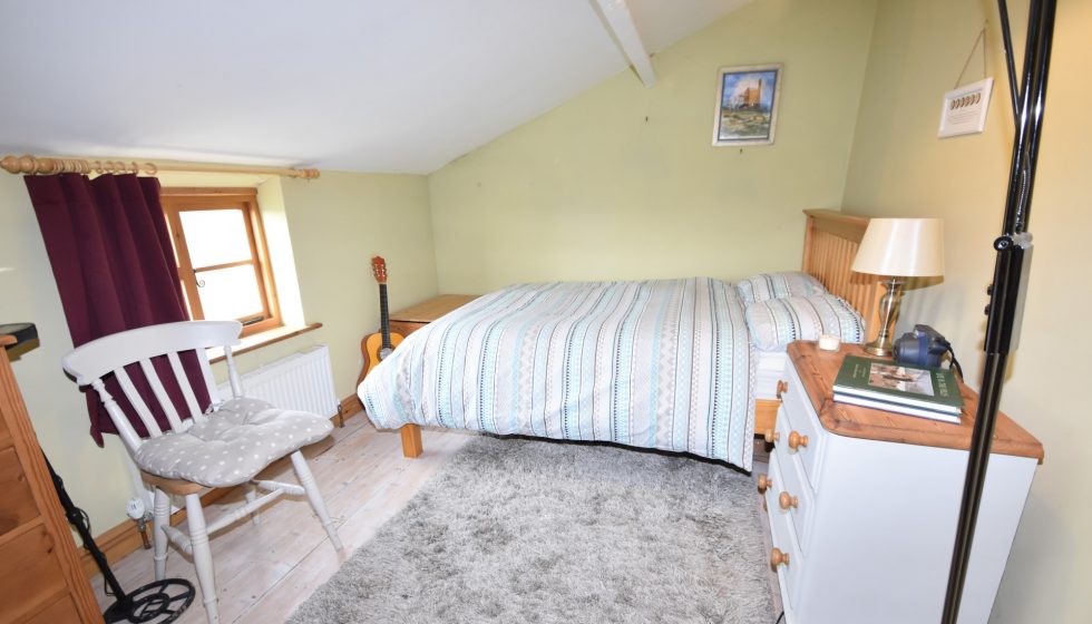 4 bedroom detached house, Langley Waterside Estate Agents