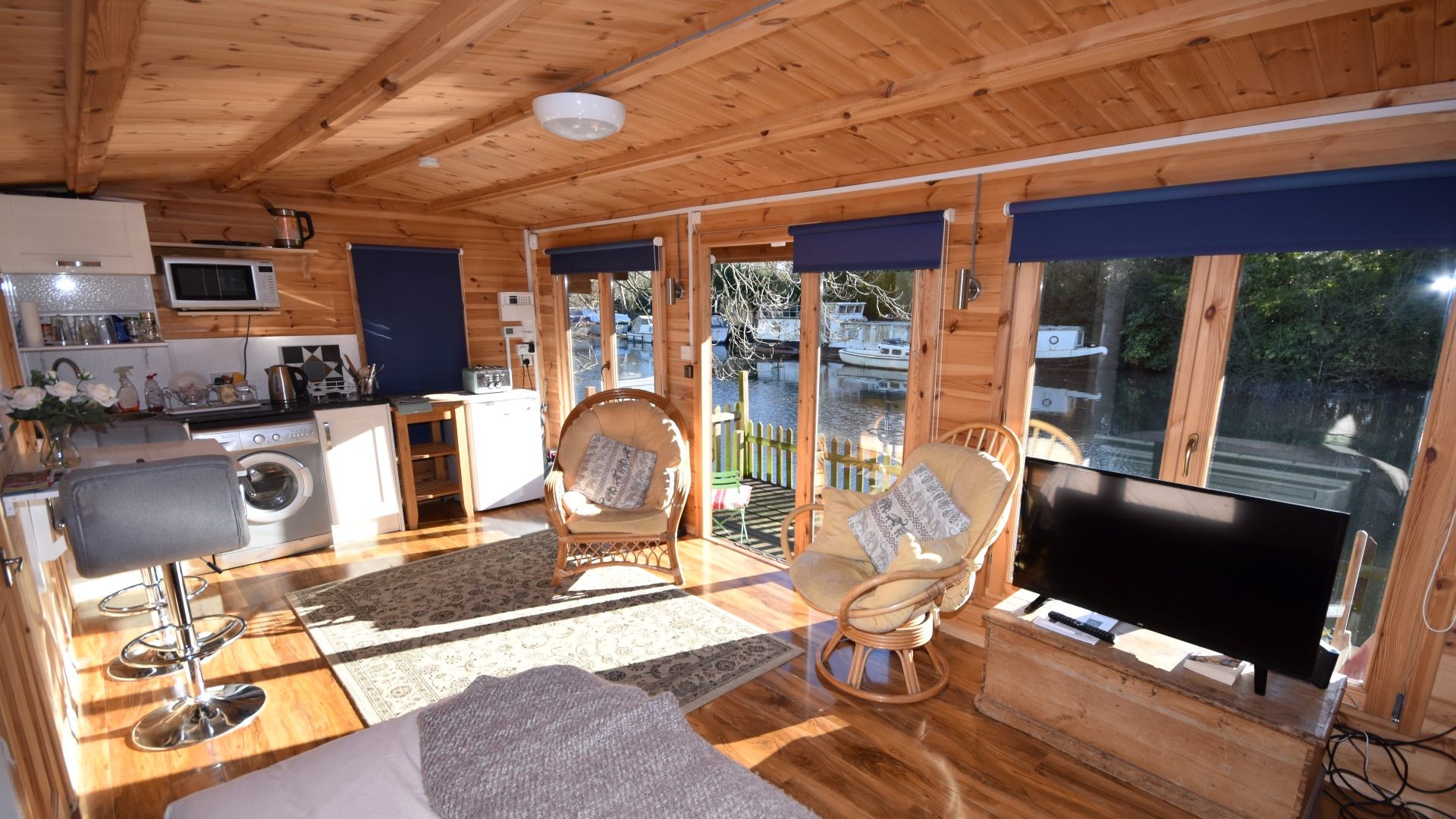 holiday cabin Thorpe St Andrew, Norwich Waterside Estate Agents
