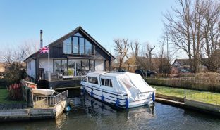 Horning - 4 Bedroom Detached house