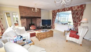 West Somerton - 4 Bedroom Detached bungalow