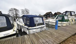 Wroxham - Mooring plot