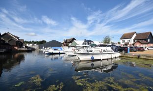 Wroxham - Mooring plot