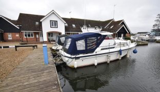 Wroxham - Mooring plot