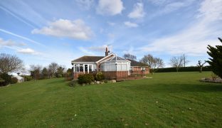West Somerton - 4 Bedroom Detached bungalow