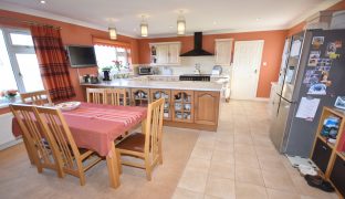 West Somerton - 4 Bedroom Detached bungalow