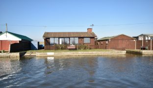 Potter Heigham - 3 Bedroom detached bungalow