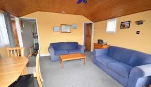 Repps with Bastwick - 1 Bedroom Detached bungalow