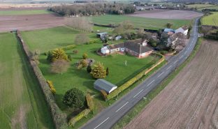 West Somerton - 4 Bedroom Detached bungalow