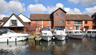 Horning - 2 Bedroom Town house