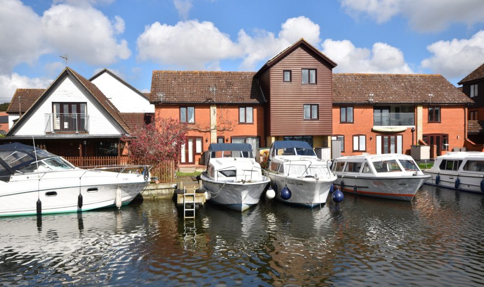 Properties For Sale Waterside Estate Agents