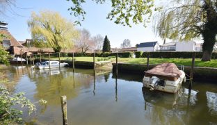 Beccles - 2 Bedroom Town house