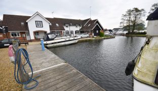 Wroxham - Mooring plot