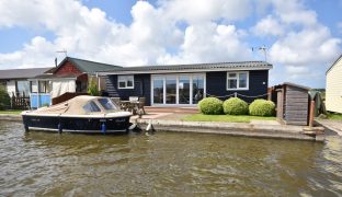 Potter Heigham - 2 Bedroom Detached bungalow