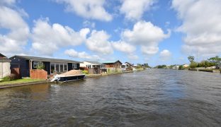 Potter Heigham - 2 Bedroom Detached bungalow