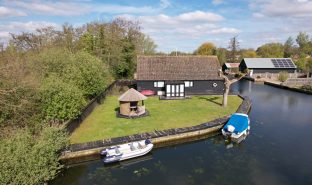 Hoveton - Boathouse