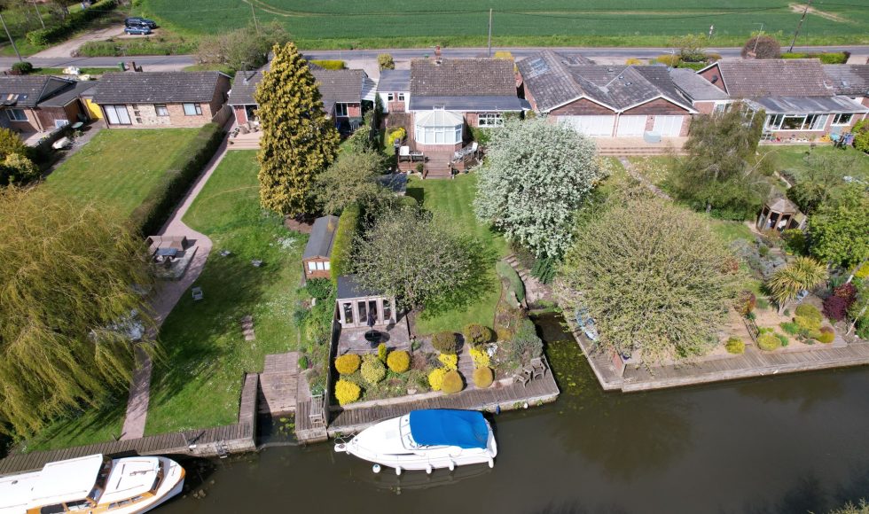 Properties For Sale Waterside Estate Agents