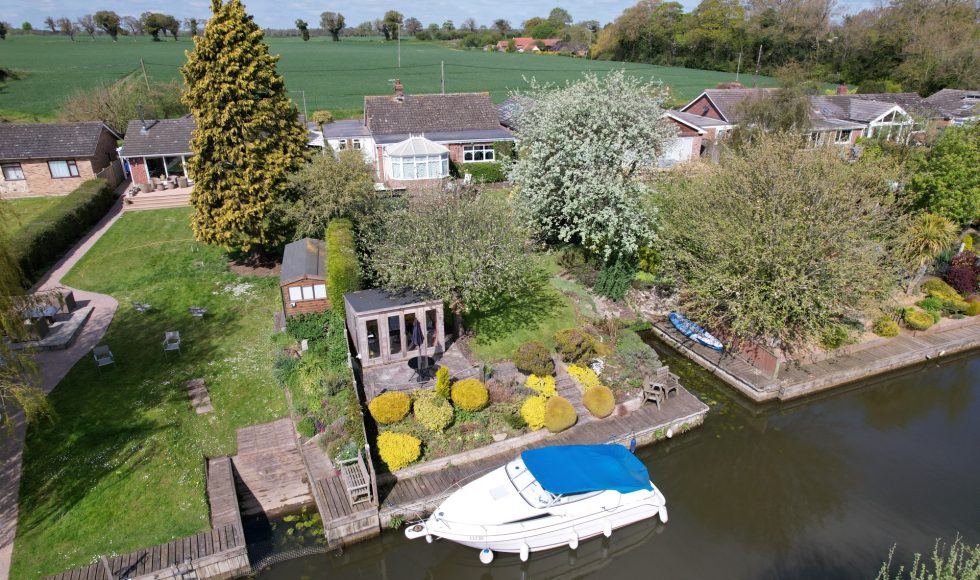 Properties For Sale Waterside Estate Agents