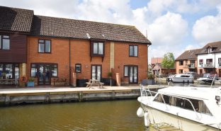 Horning - 2 Bedroom Town house