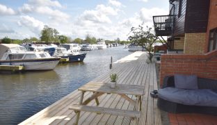 Horning - 2 Bedroom Town house