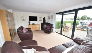 Horning - 4 Bedroom End town house