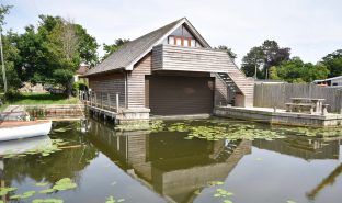 Horning - 1 Bedroom Boathouse