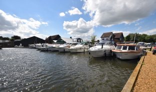 Wroxham - Mooring plot