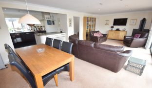 Horning - 4 Bedroom End town house