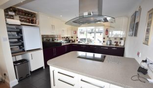 Horning - 4 Bedroom End town house