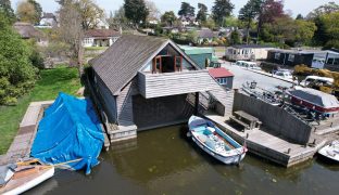 Horning - 1 Bedroom Boathouse