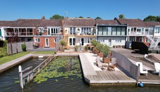 Horning - 4 Bedroom Town house