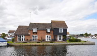 Wroxham - 2 Bedroom Town house