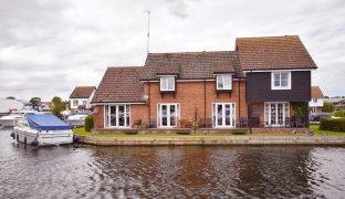 Wroxham - 2 Bedroom Town house